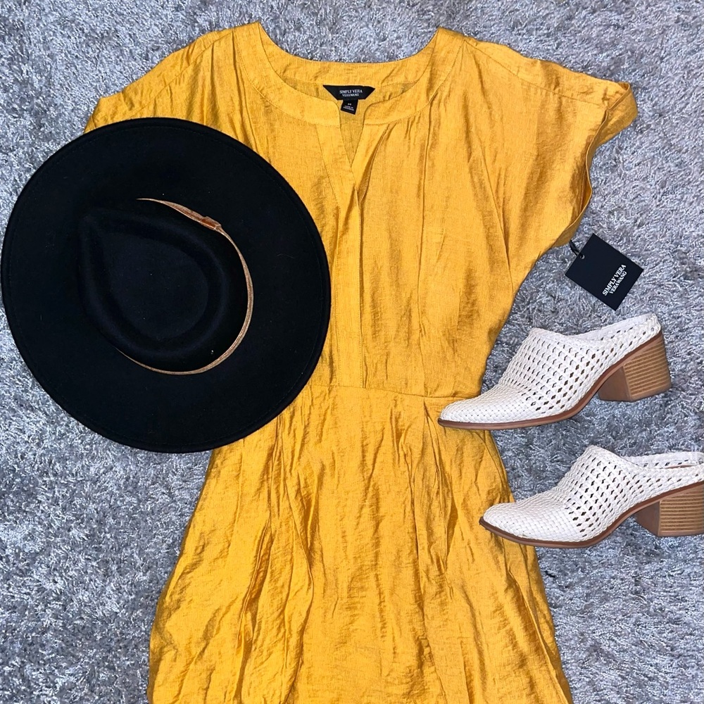 Vera Wang Midi Dress